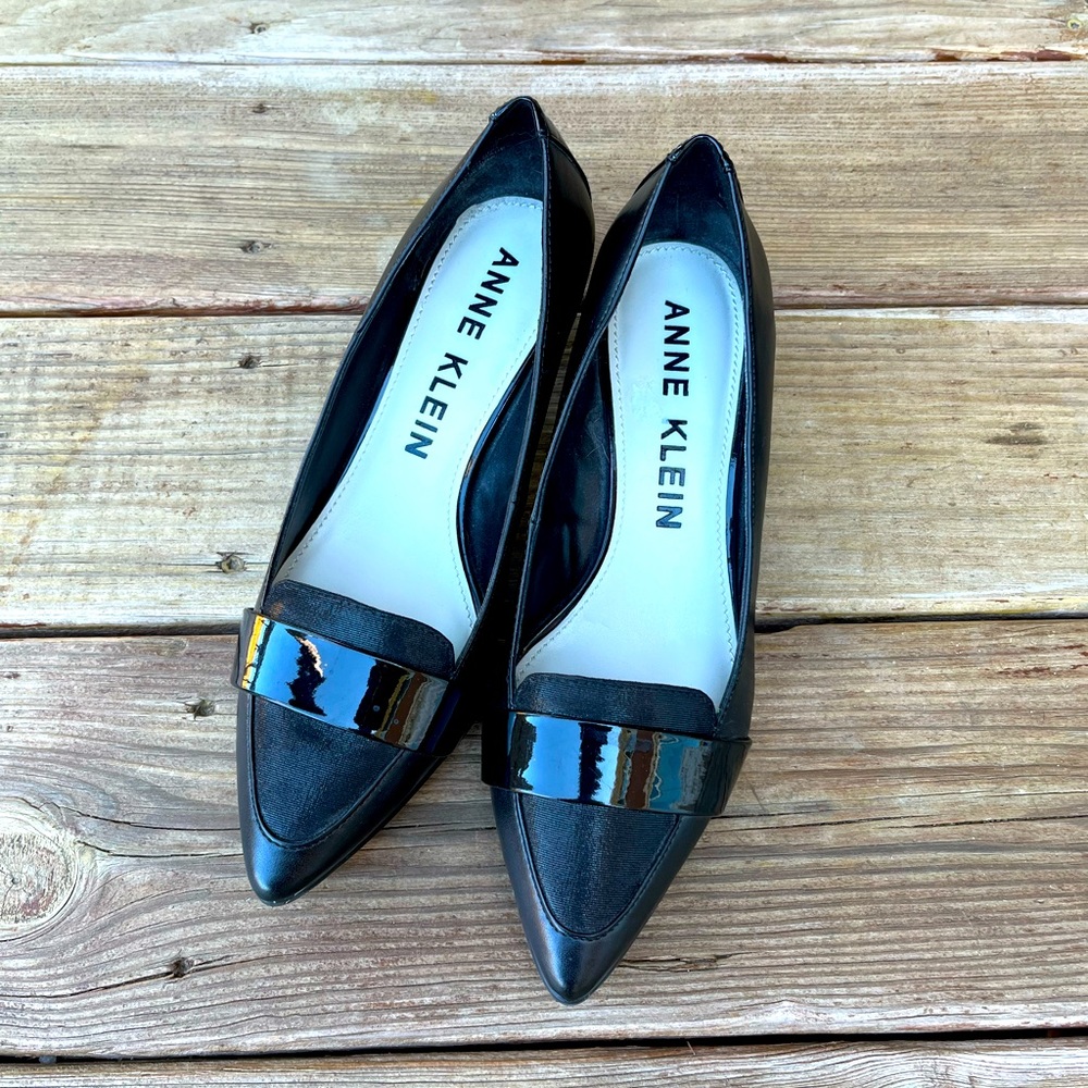 Ann Klein kitten heels, black with patent leather, size 9
